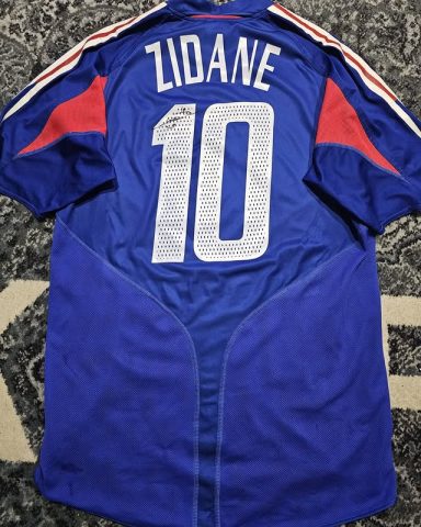 Camiseta local Francia 2004 firmada por Zidane