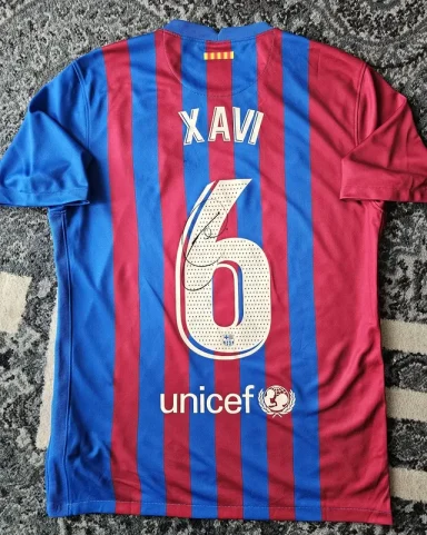 Camiseta del Barça firmada por Xavi Hernández